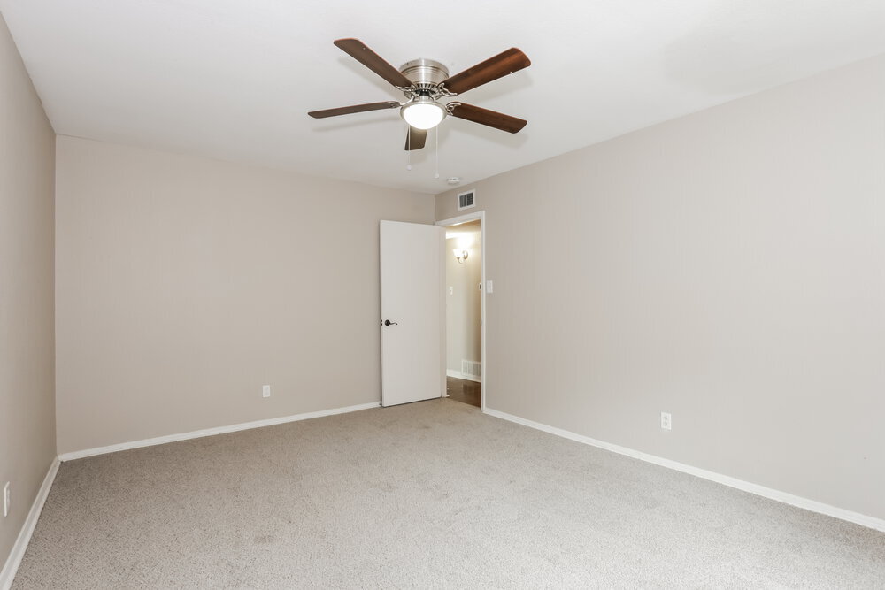 Building Photo - 511 Rosewood Ln