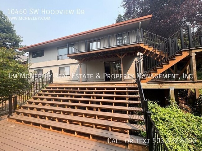 Building Photo - 10460 SW Hoodview Dr
