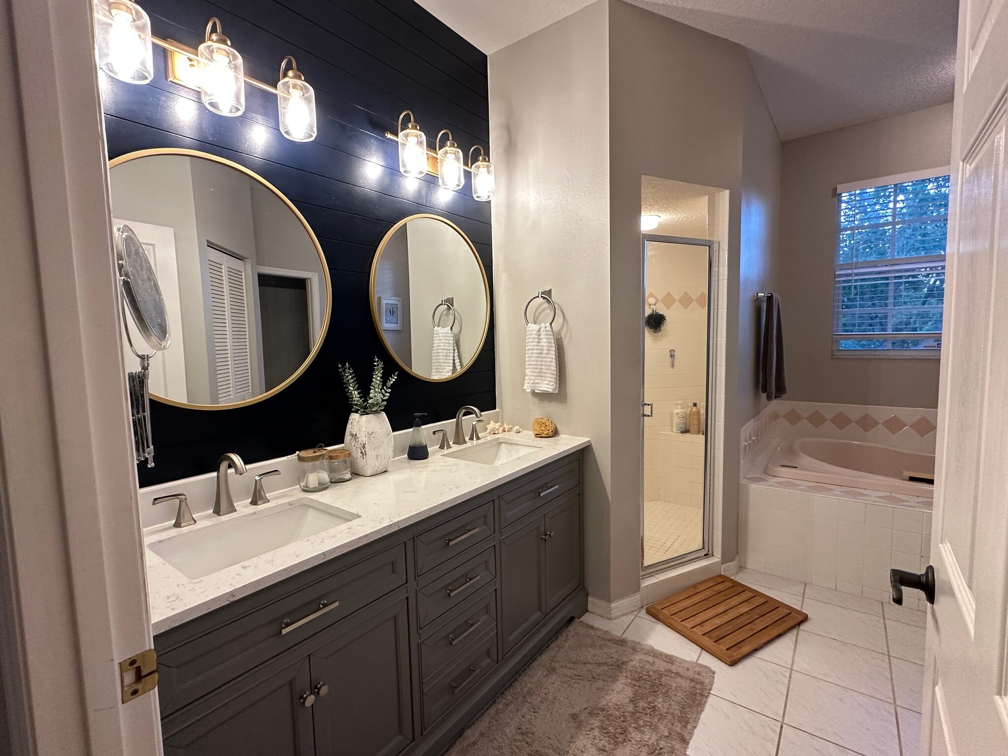 Building Photo - 5738 39th Street Cir E