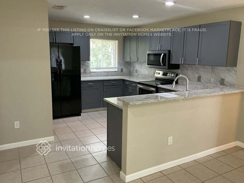 Building Photo - 3253 Gilbert St