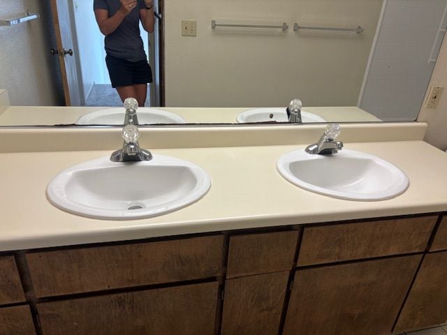 Building Photo - 828 Adams Terrace