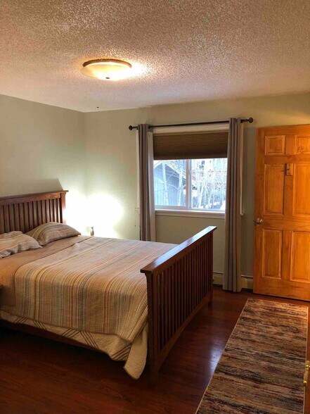 Building Photo - 12741 Tanada Loop