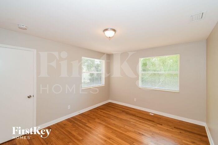 Building Photo - 1006 Brookmont Ave E
