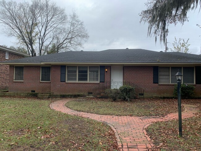 Primary Photo - Two Bedroom Duplex Unit Near Southside/516