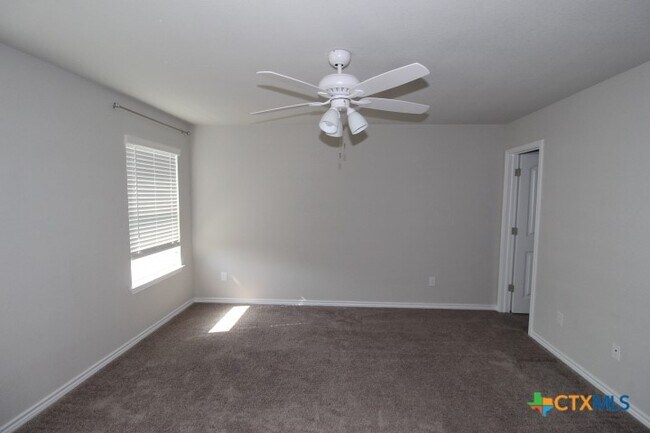 Building Photo - 6307 Verde Dr