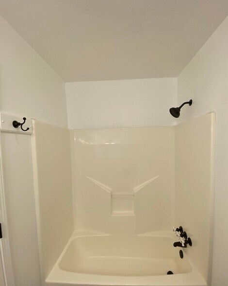 Building Photo - 3139 Parish Cemetery Rd