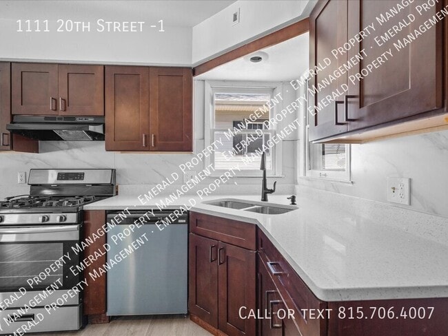 Building Photo - 1111 20th St