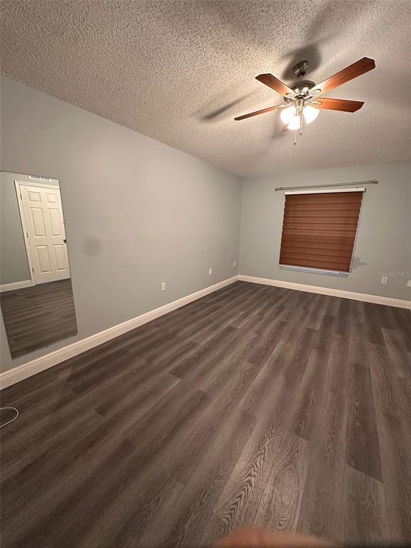 Building Photo - 2 York Ct