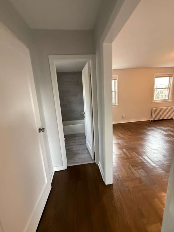 Building Photo - 327 Magnolia St