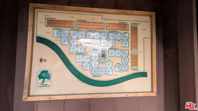 Building Photo - 7300 Lennox Ave