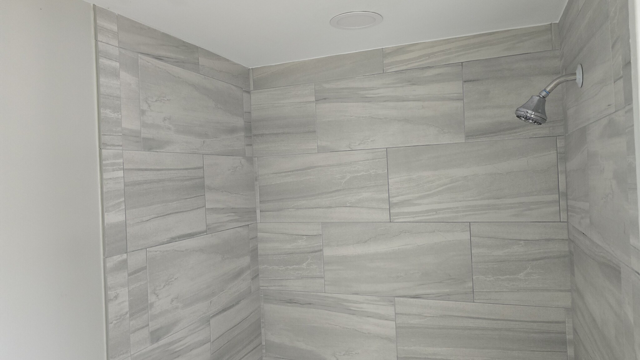 Building Photo - 484 Shurs Ln
