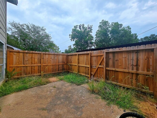 Building Photo - 3424 Avenue P
