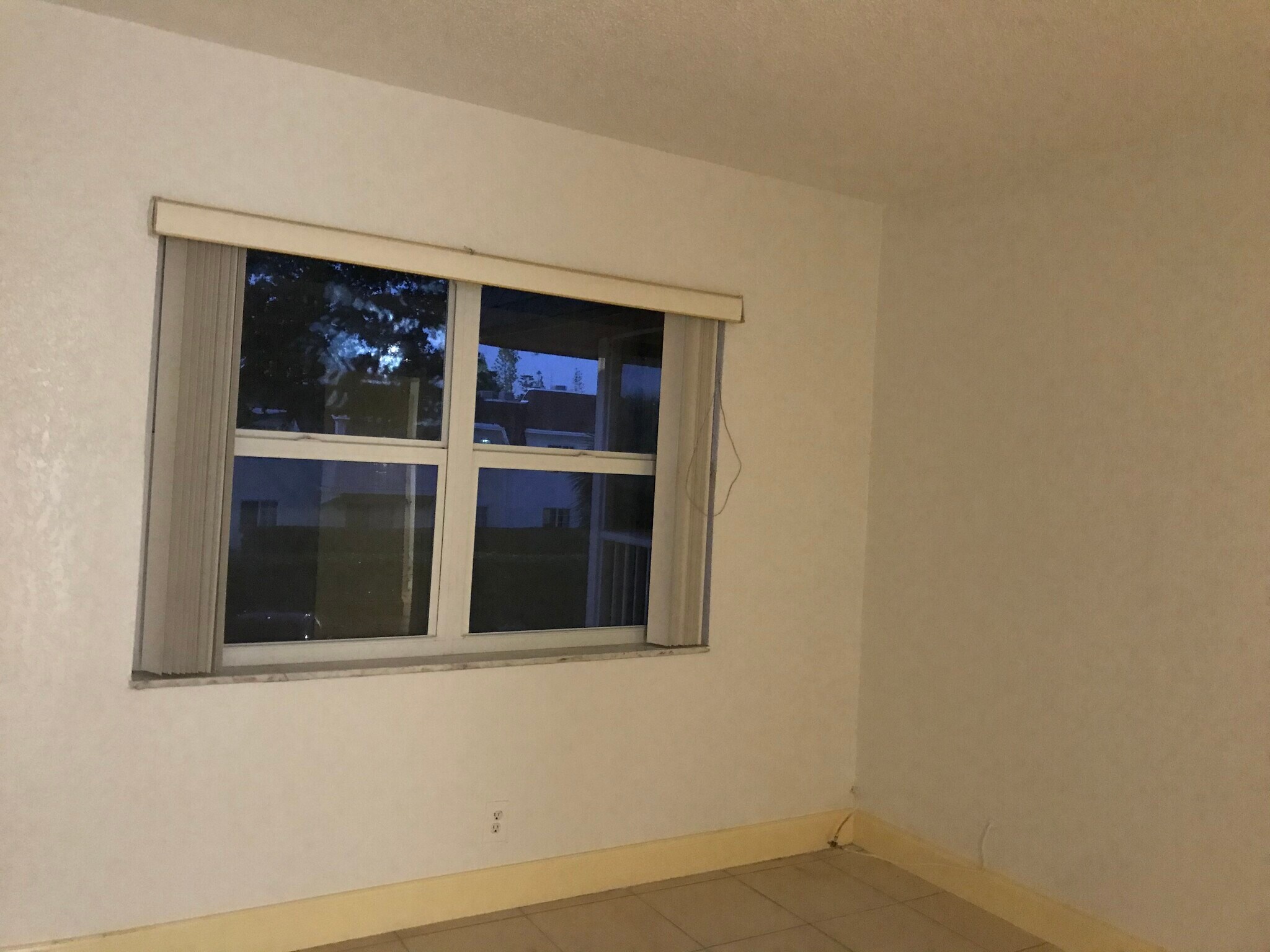 Building Photo - 760 SE 2nd Ave