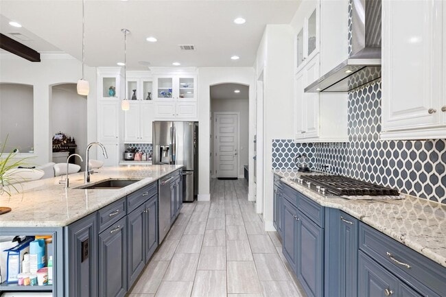 Building Photo - 16404 Horse Trap Ln