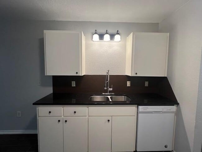 Building Photo - Spacious 2 bedroom in Moody