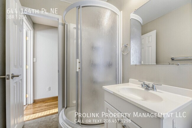 Building Photo - 644 164th Pl NE