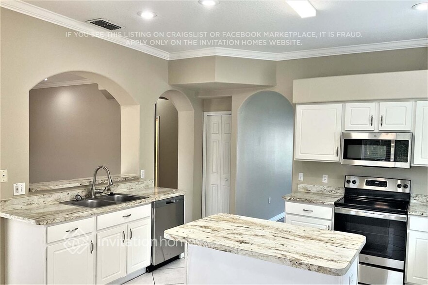 Building Photo - 401 Ventura Dr