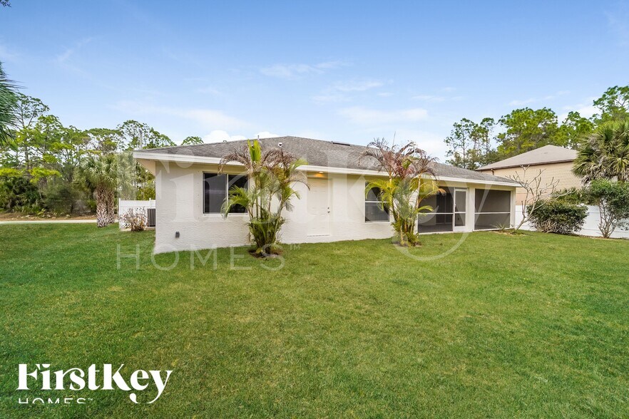 Building Photo - 1570 Waldorf Dr