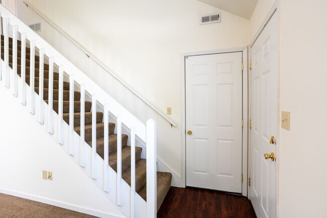 Building Photo - 2412-2414 Calder Ct.