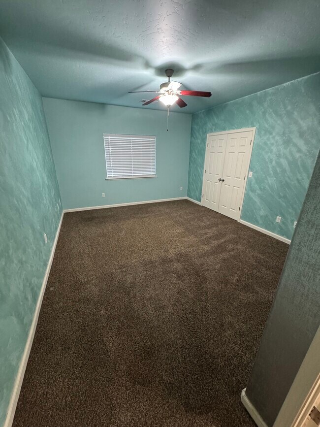 Main bedroom - 13696 Daytona Ct