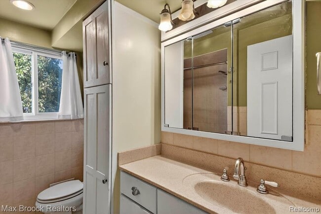 Building Photo - 33815 Orban Dr