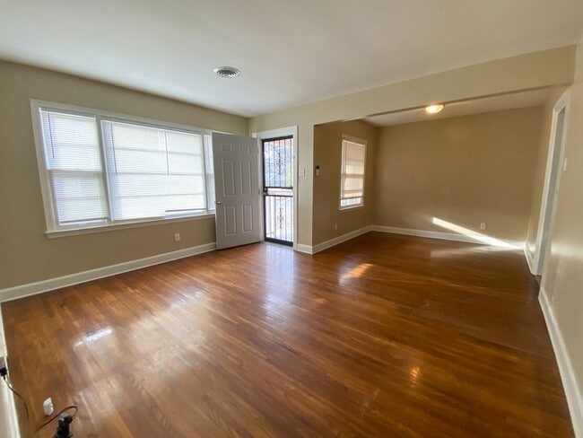Building Photo - 1654 Dearing Rd