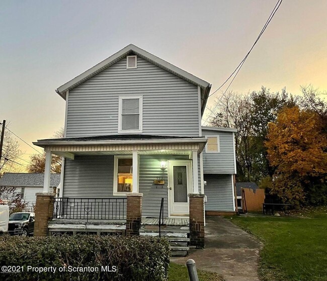 913 Luzerne St 913 Luzerne St Scranton PA 18504 Apartment Finder