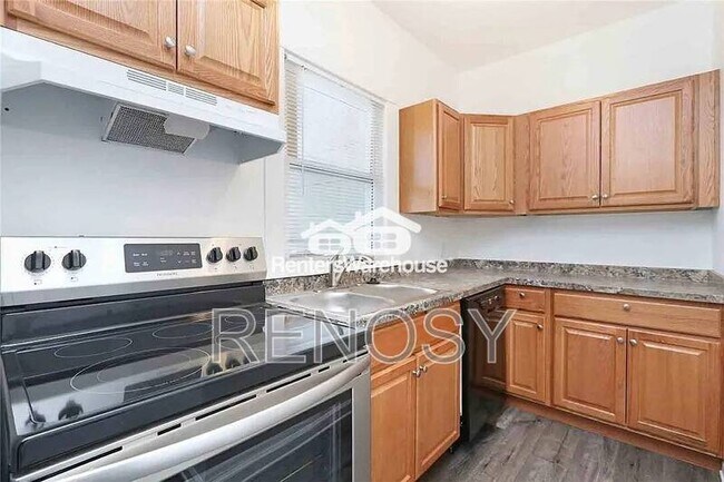 Building Photo - 1123 24th St