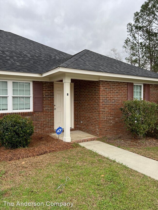 Building Photo - 3 br, 2 bath House - 100-B Magnolia Ct.
