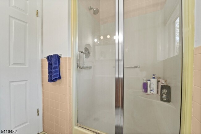 Building Photo - 36 Dunnell Rd