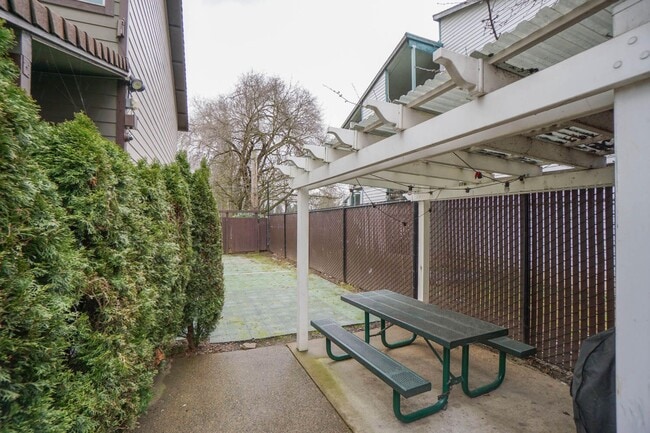 Floorplan - Village at Pine Street