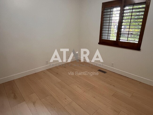 Building Photo - 2141 S 2060 E