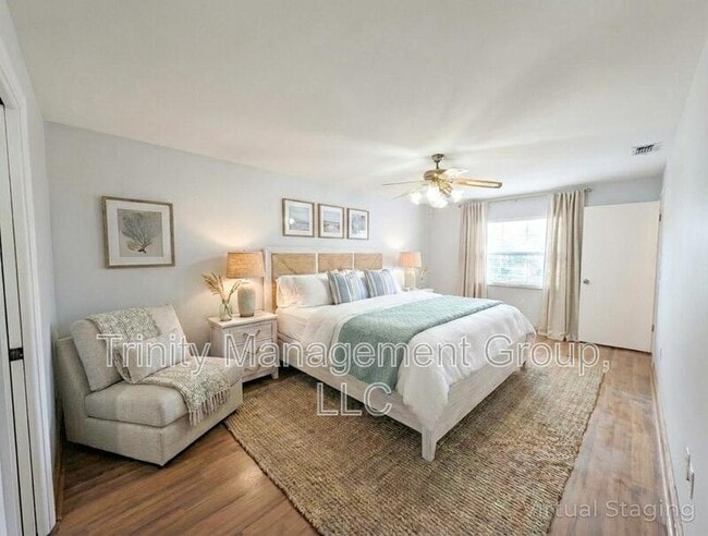 Building Photo - 40226 Trotter Ln