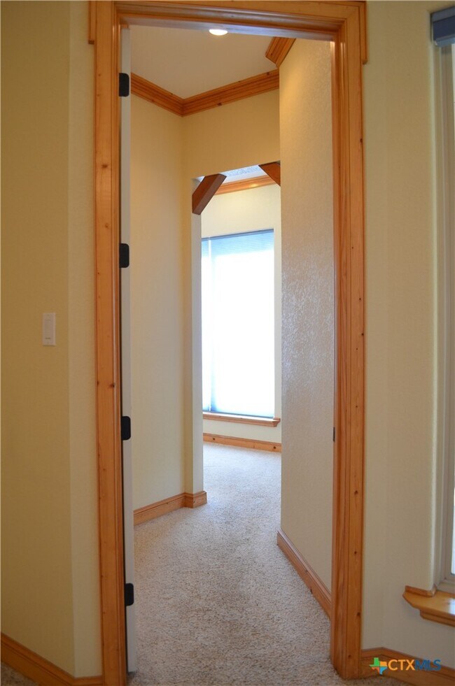 Building Photo - 1804 Iron Jacket Trail