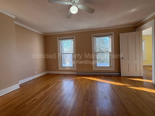 Building Photo - 10 High St