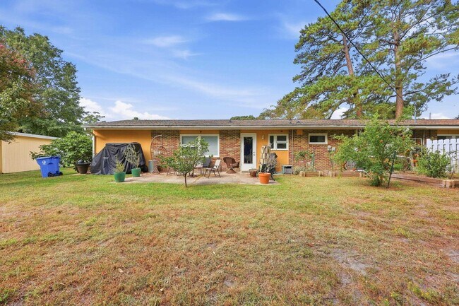 Building Photo - 620 Mallard Lake Dr