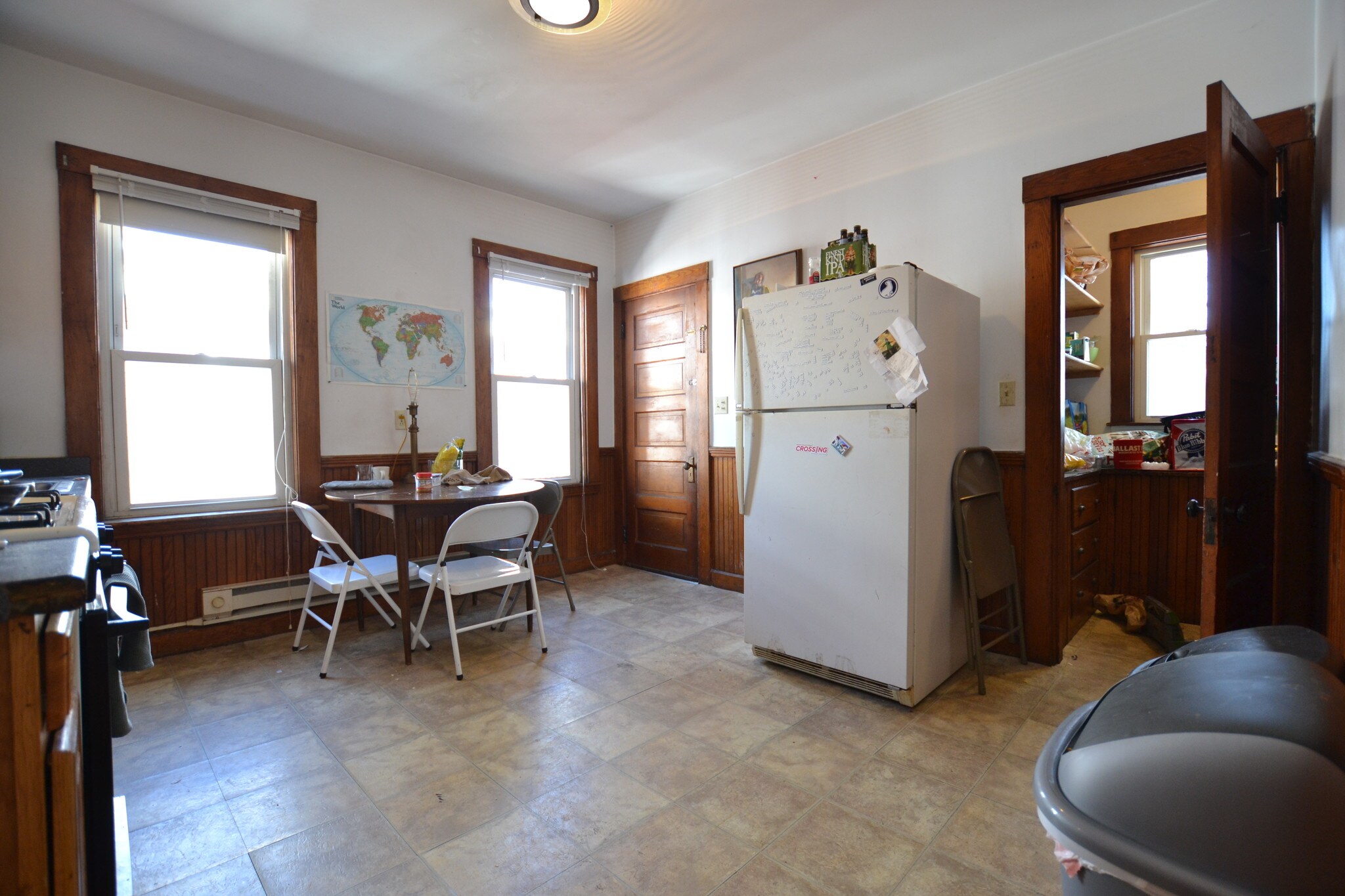 Building Photo - 44 Easton St