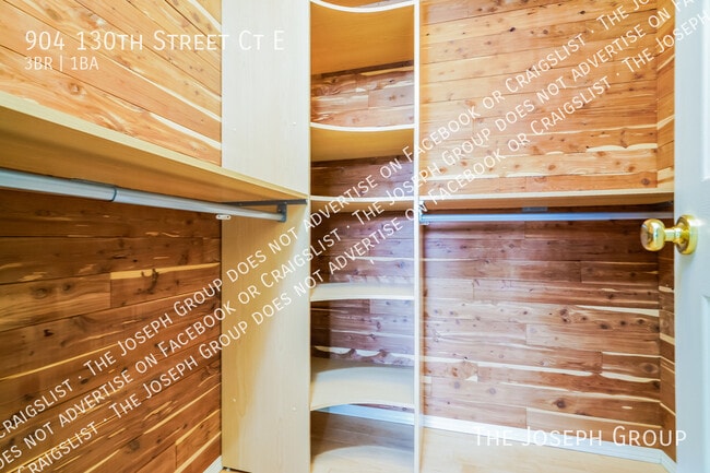 Building Photo - 904 130th St Ct E