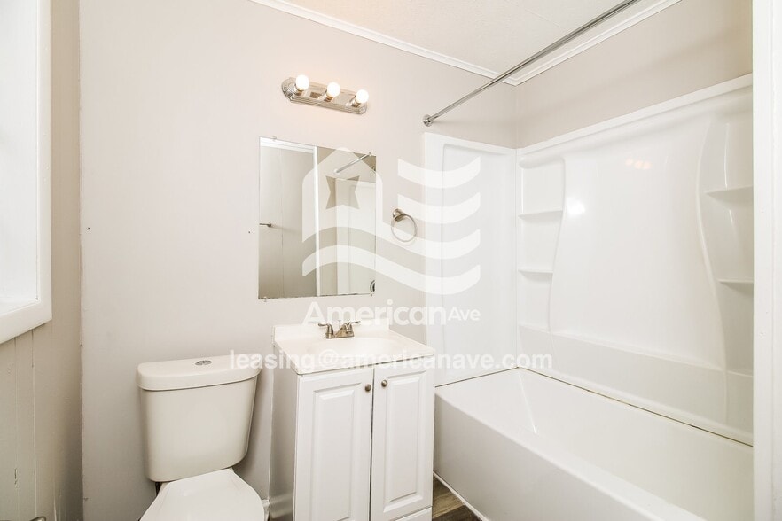 Building Photo - 9121 Morris Dr SW