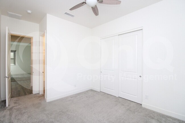 Building Photo - 22721 E Calle Luna