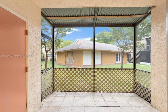 Building Photo - 4525 Treehouse Ln