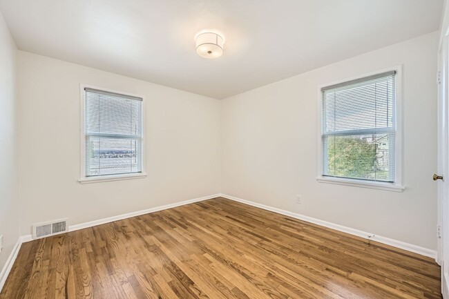 Building Photo - Newly Renovated 2 Bedroom in Fremont!!