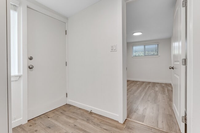 Building Photo - 631 Indiana Ave