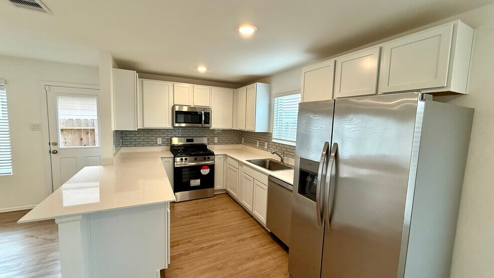 Building Photo - 18926 Panzini Dr