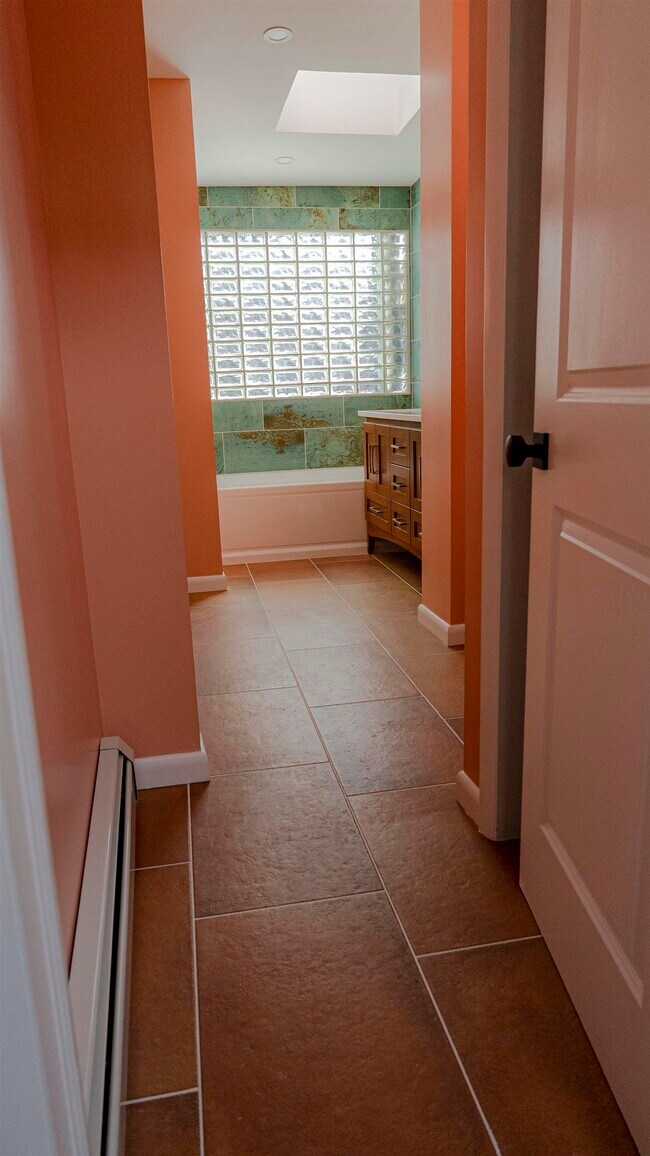 Building Photo - 207 GARDEN St