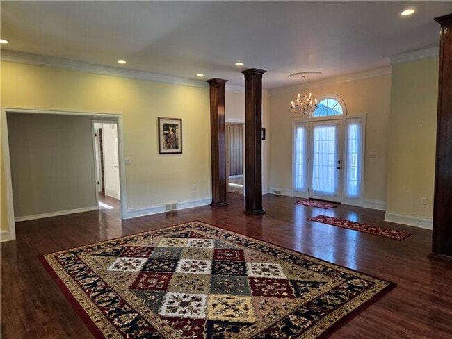 Building Photo - 111 Saddle Brook Cir