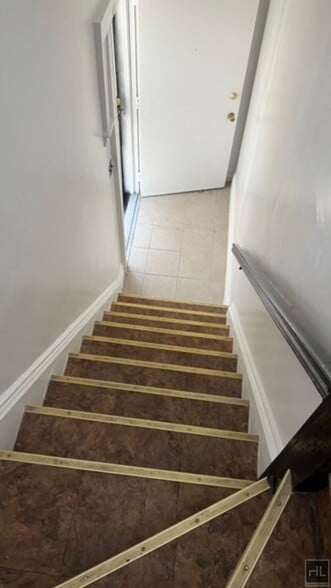 Building Photo - 3815 Farragut Rd