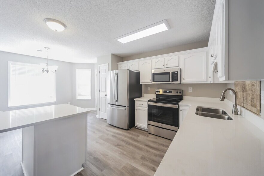 Building Photo - 2943 Dawkins Ct