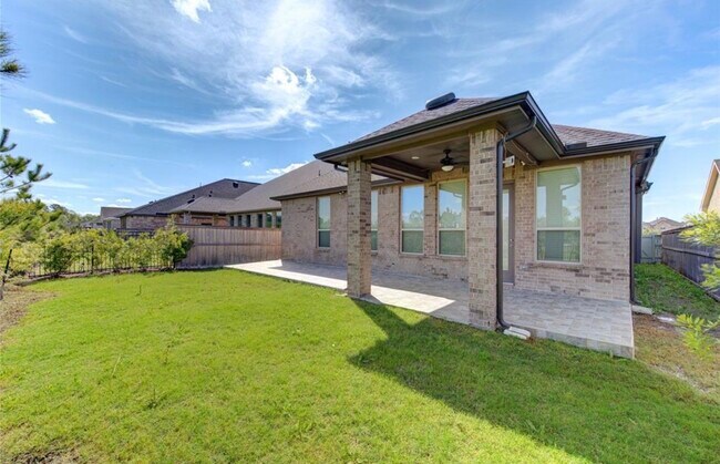 Building Photo - 10239 Bayou Oaks Dr