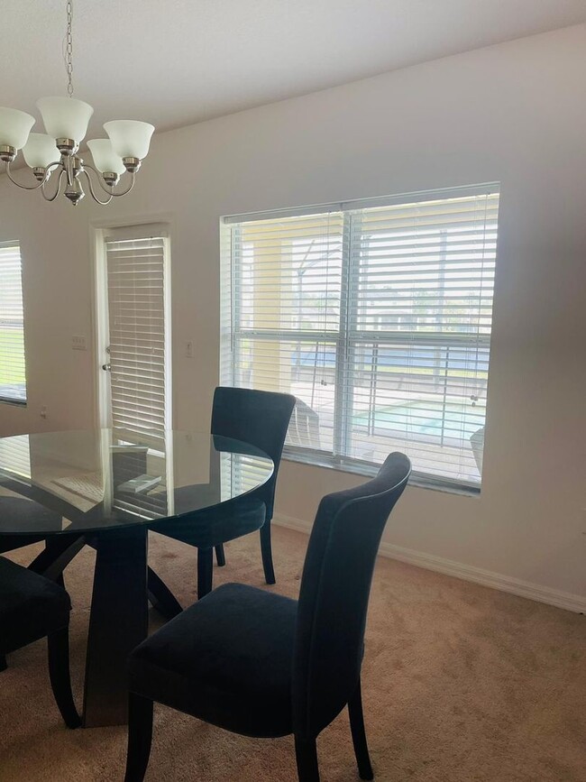 Building Photo - Brand new 4 bed 2 1/2 bath house in gated ...